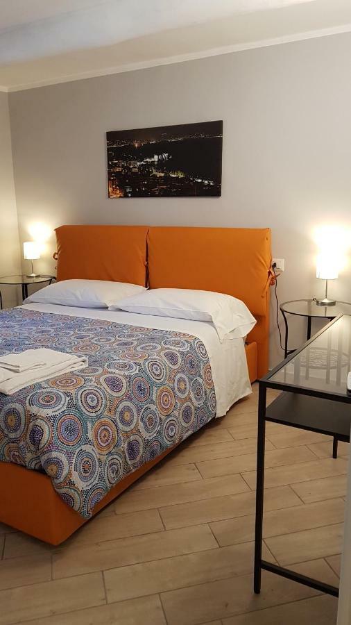 La Casa Di Abbi Apartment Napoli Ngoại thất bức ảnh