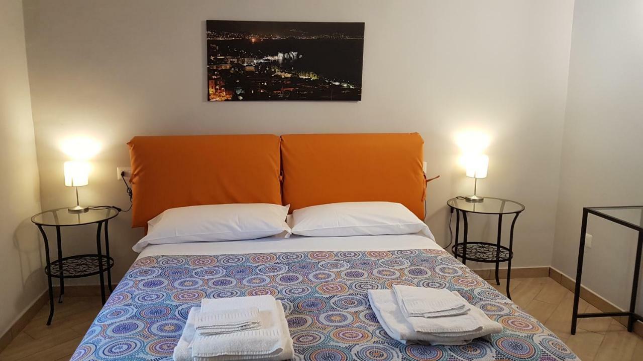 La Casa Di Abbi Apartment Napoli Ngoại thất bức ảnh